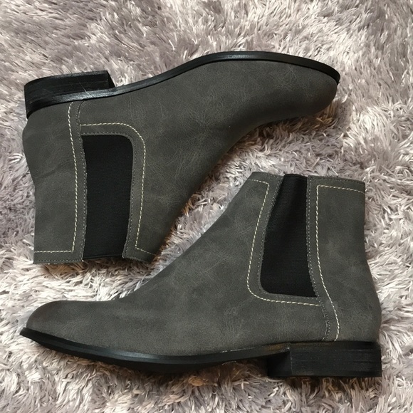 Shoes - Ankle boots size 8 Shoes - Ankle boots size 8